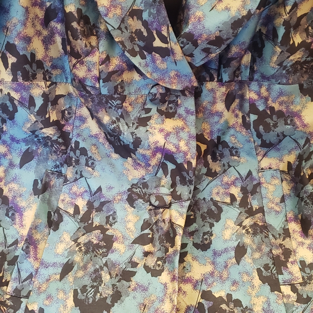 Dress - Picture 10 of 12
